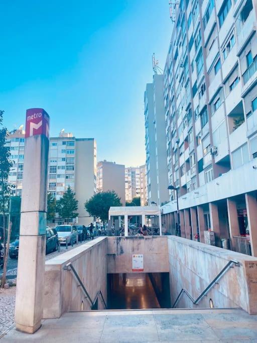 Family-Friendly And Cozy 3-Bedroom Accommodation In Lissabon Exterior foto